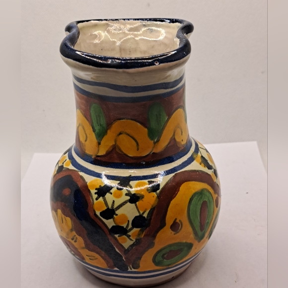 Talavera Mexican Jug, Made in Mexico Pitcher Studio Pottery. - Picture 3 of 7